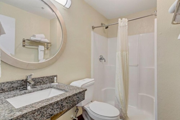 Savannah Garden Hotel image 11