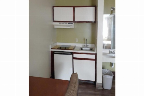 Savannah Garden Hotel image 23